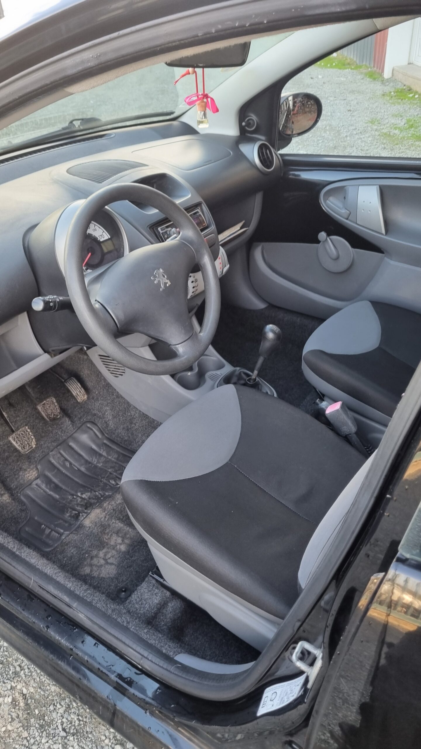 Peugeot 107 – 1.0i - 2009 – Image 4