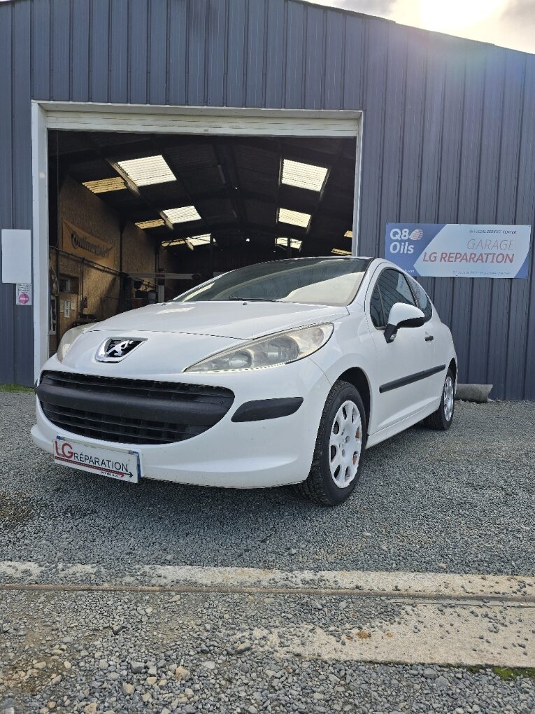 Peugeot 207 2 place– 1.4 HDI - 2008 - Vente marchand en l'état