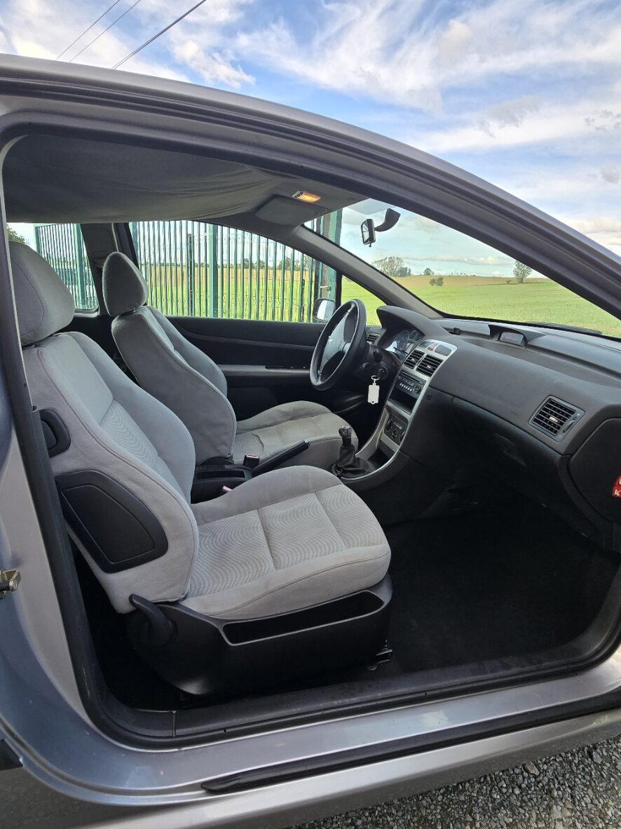 Peugeot 307 – 1.4i - 2005 – Image 4