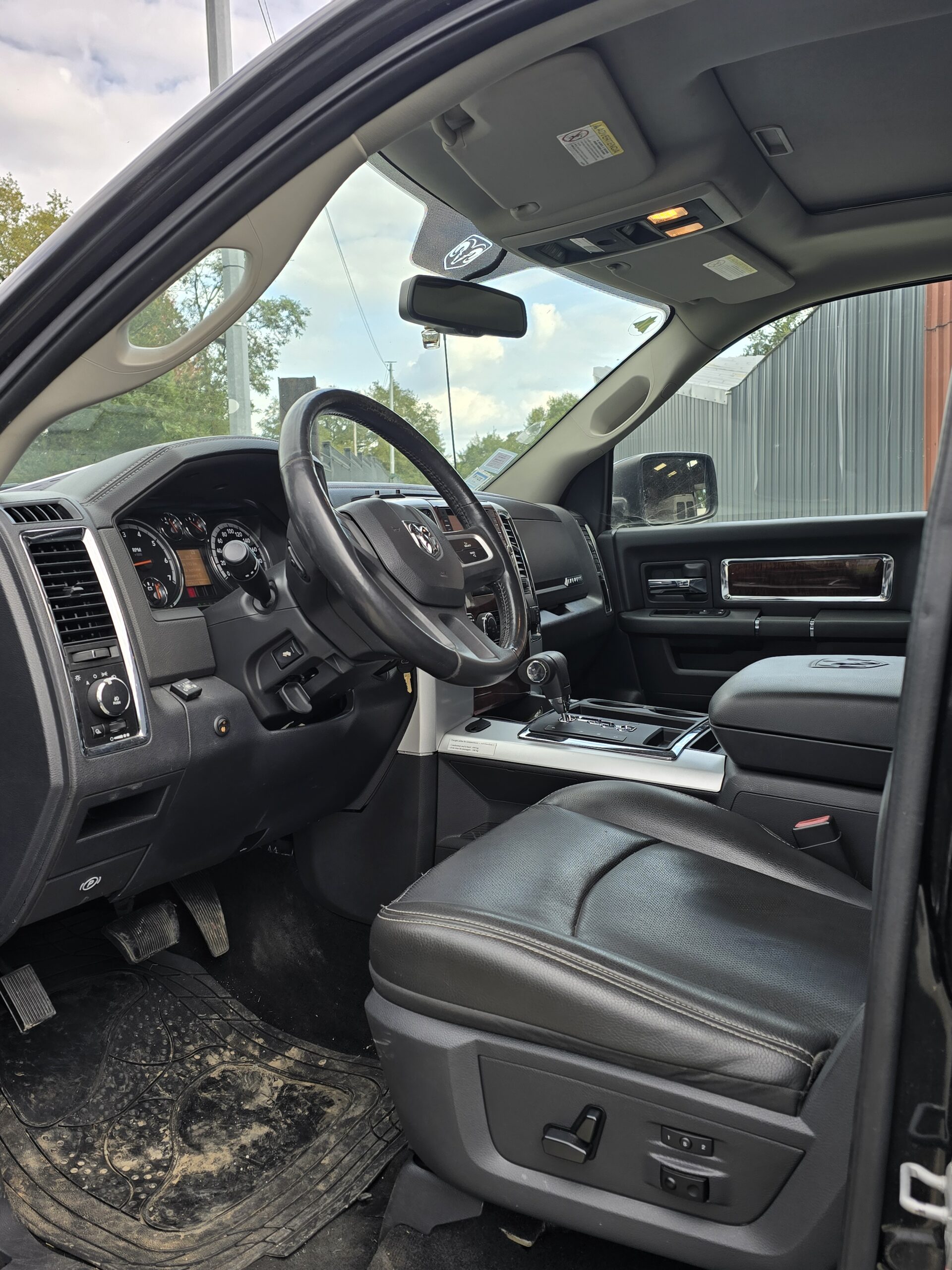 Dodge Ram 1500 V8 16V 4x4 2009 – Image 8