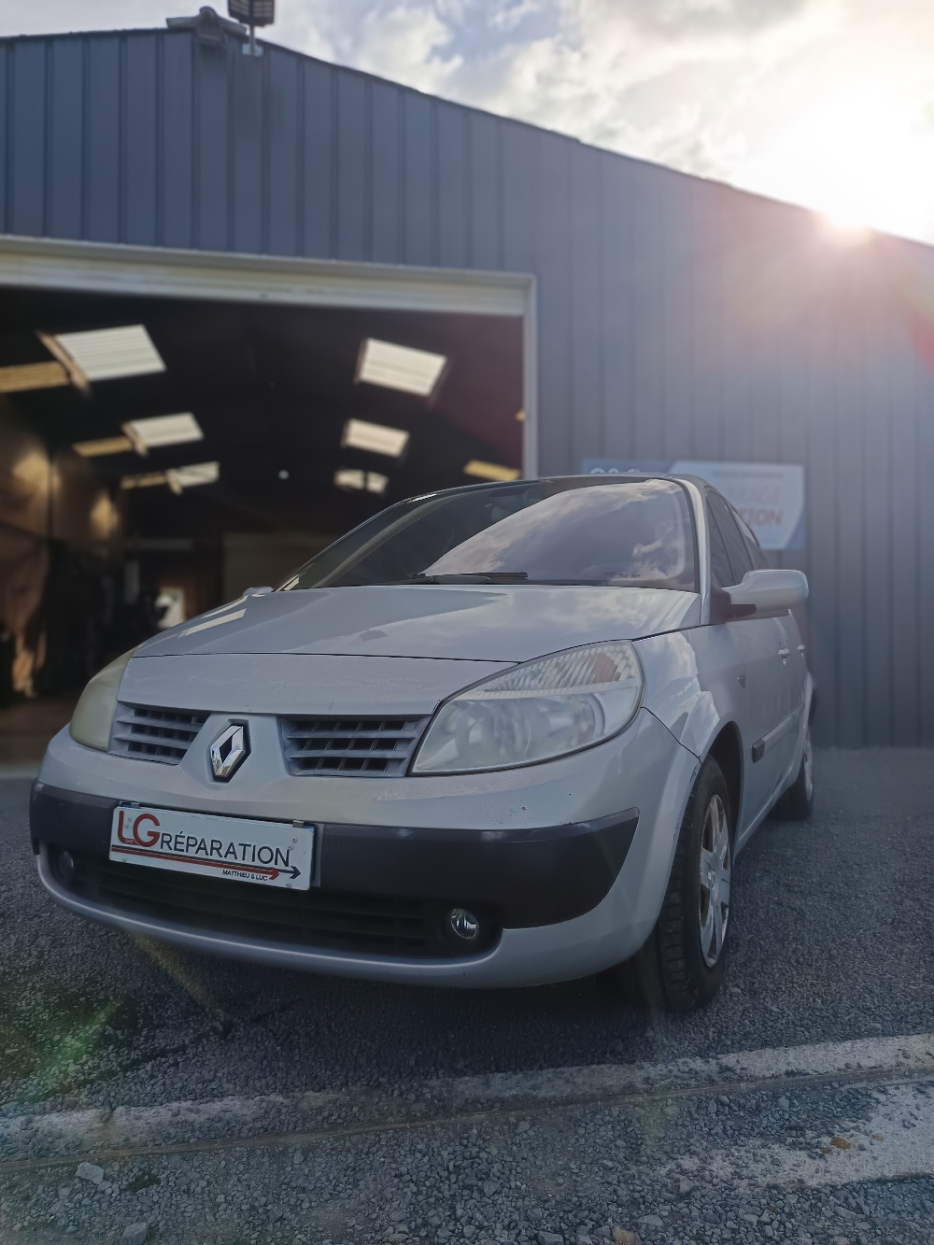Renault scenic – 1.6i - 2004 - Vente marchand en l'état – Image 2