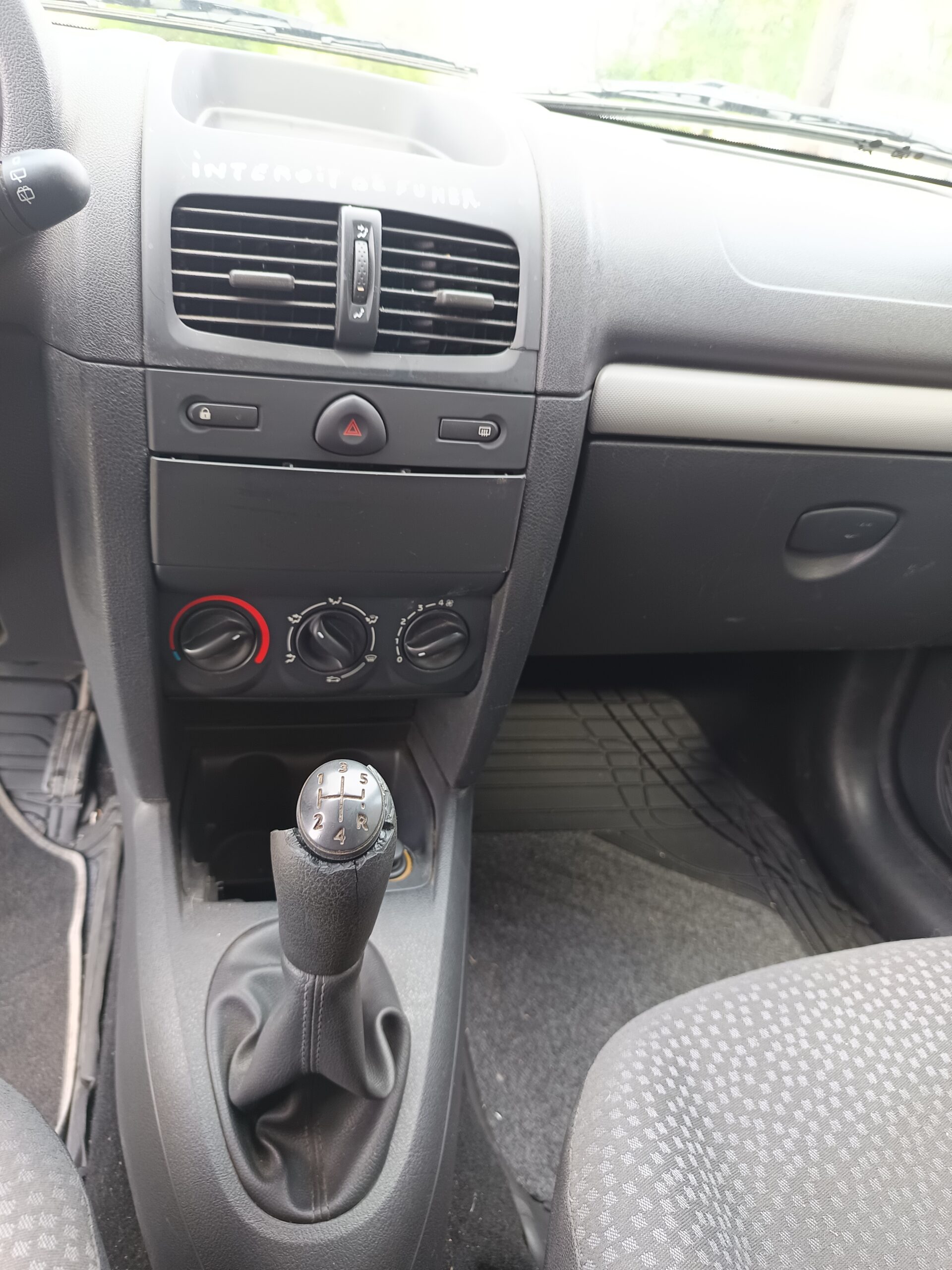 Renault clio - 1.5DCI - 2008 – Image 3